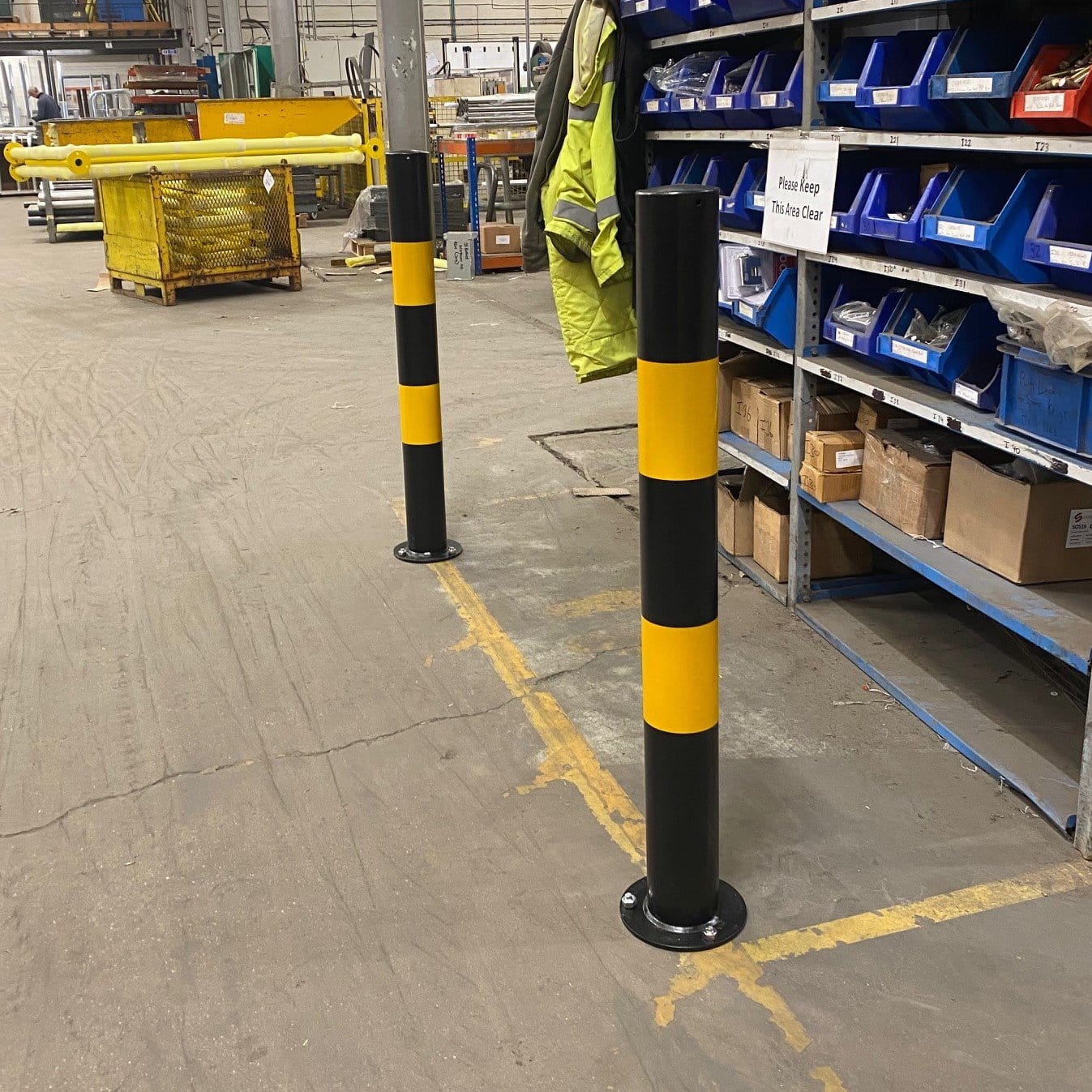 Black Yellow Galvanised Mild Steel Bollard