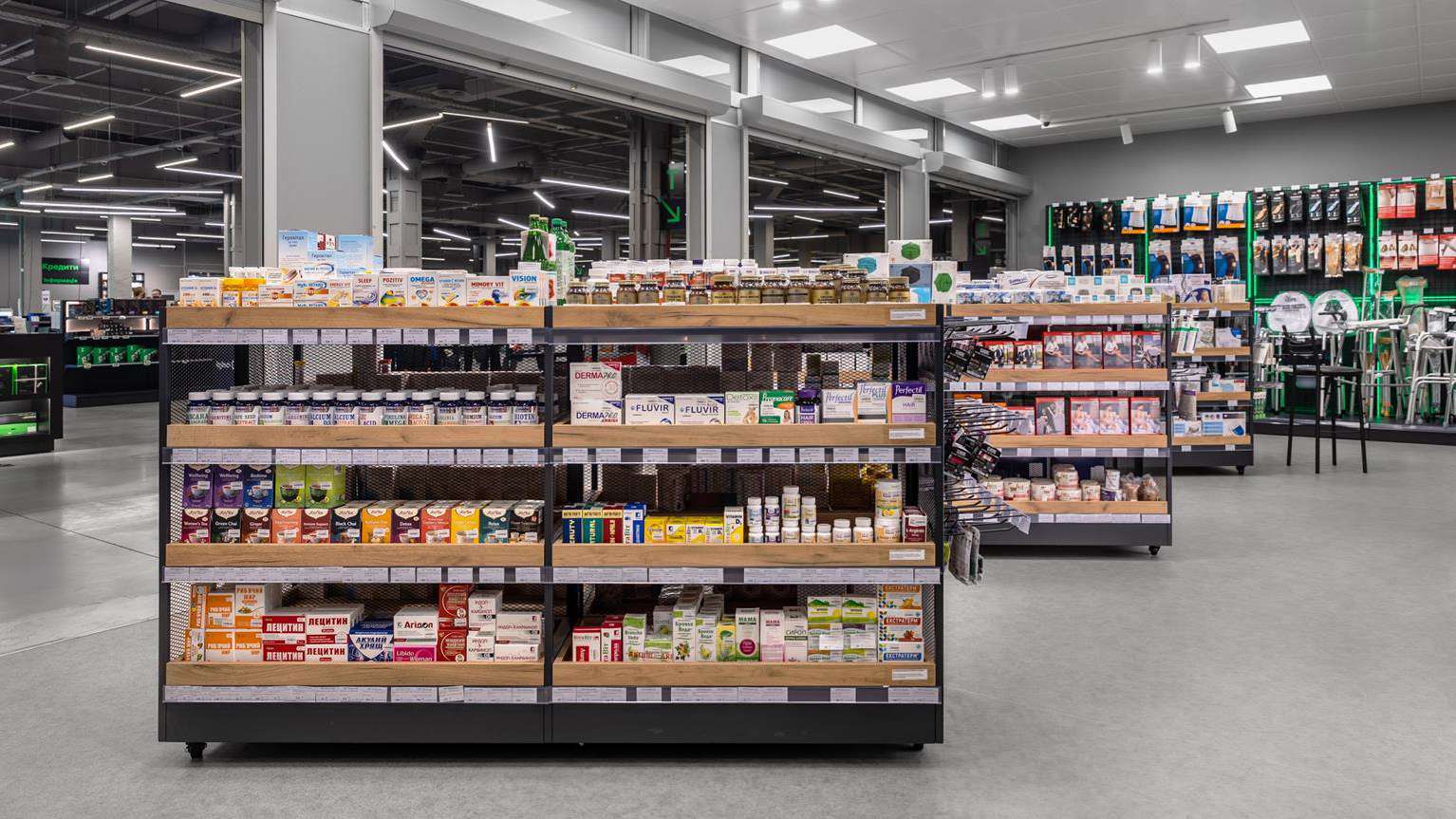 Pharmacy Mobile Gondola Island | By Blencoe