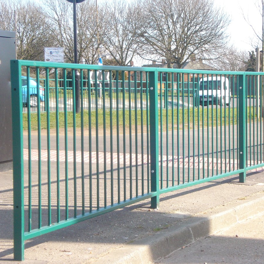 Standard pedestrian guardrail