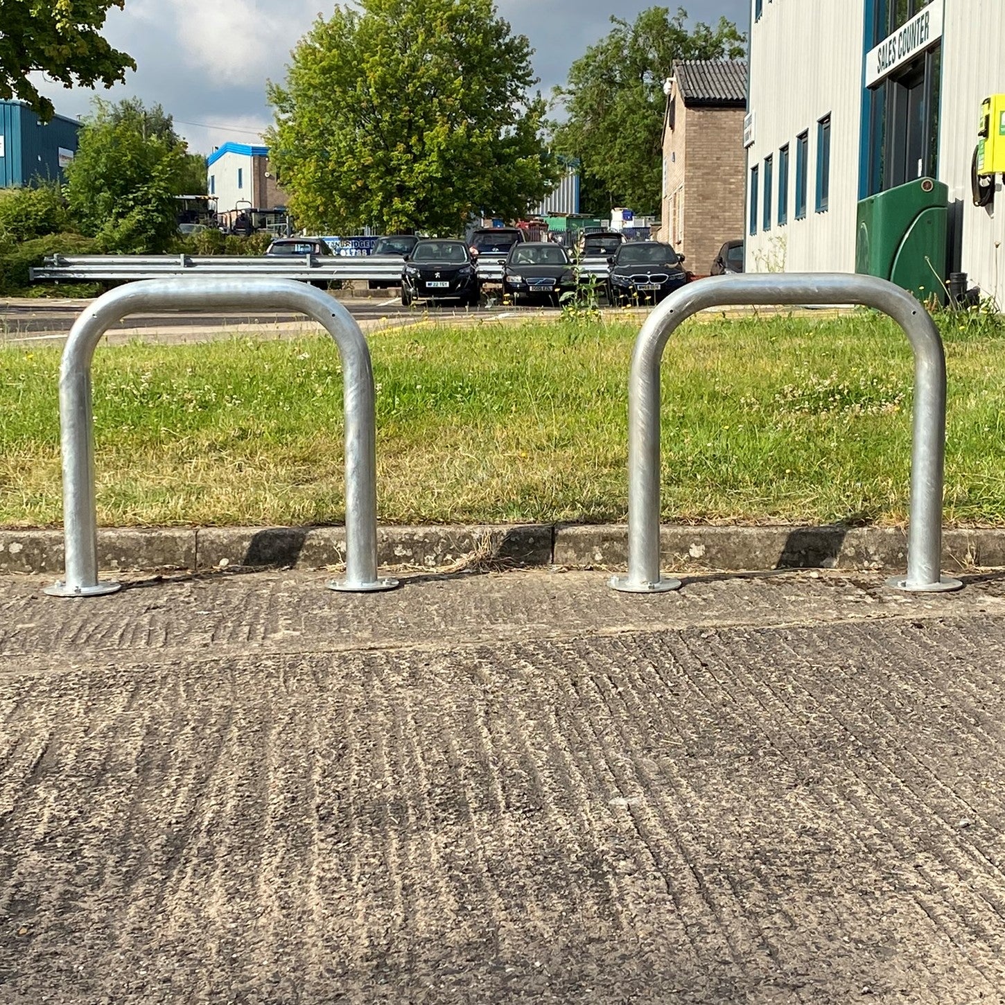 76mm Hooped Perimeter Barrier - Galvanised - Bolt Down