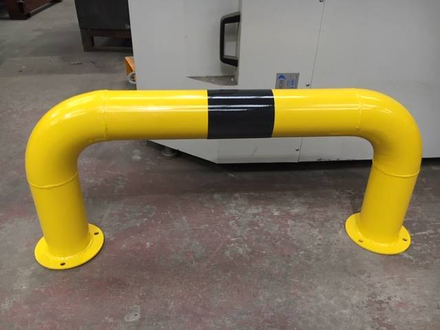 Black & Yellow Hooped Barrier | 48mm to 101mm - Store Fittings Direct