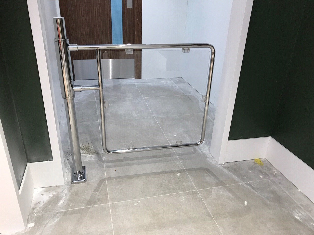 Checkout Barrier - Mechanical Checkout Swing Gate | Secure Your Entry - Store Fittings Direct