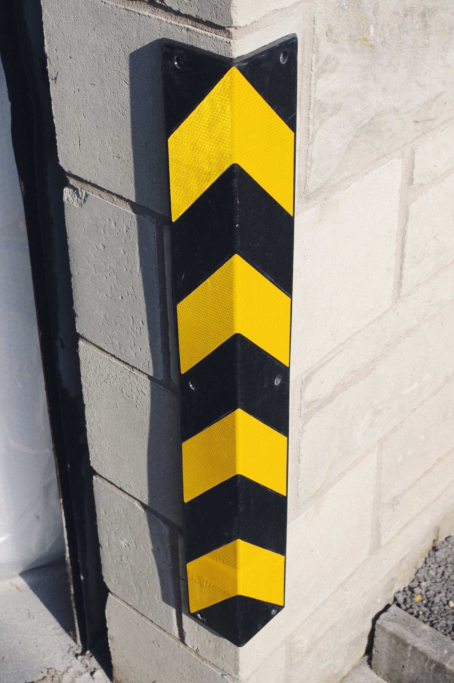 Corner Protector - Straight  800mm Long - Store Fittings Direct