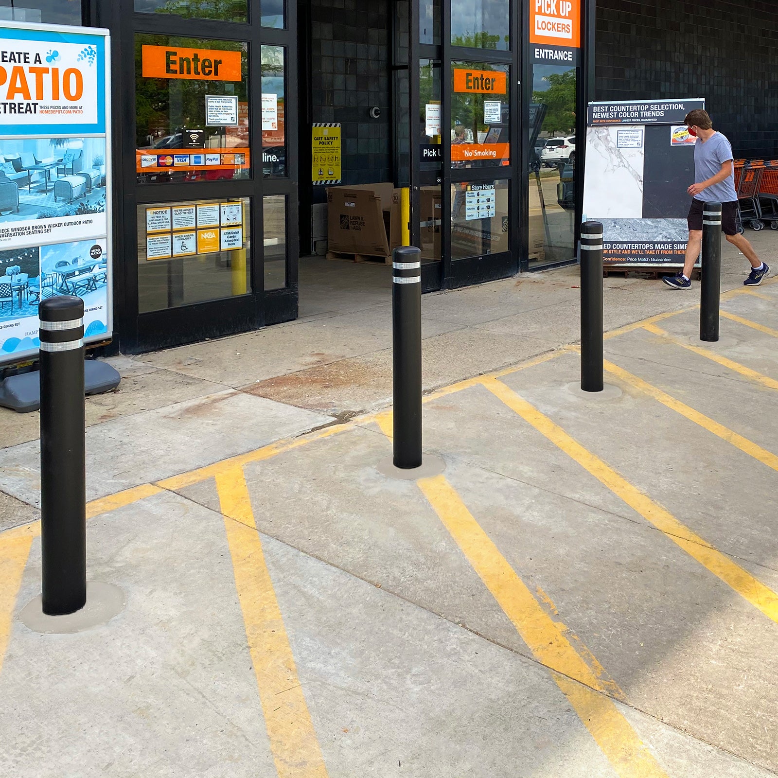CrashCore Bollard S10 | ASTM F3016 Crash-Tested Safety Bollards - Store Fittings Direct