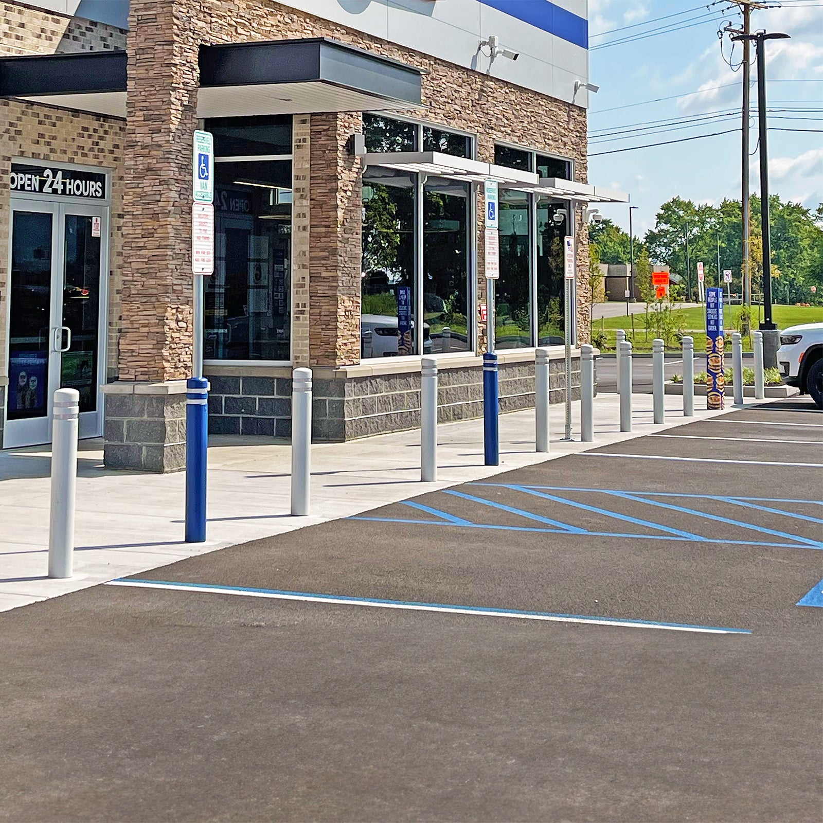 CrashCore Bollard S10 | ASTM F3016 Crash-Tested Safety Bollards - Store Fittings Direct