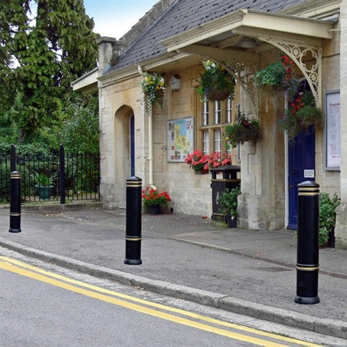Heritage Decorative Bollard | MDPE - Store Fittings Direct