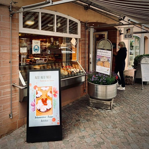 OutDoor Portable Battery Powered Digital A Board