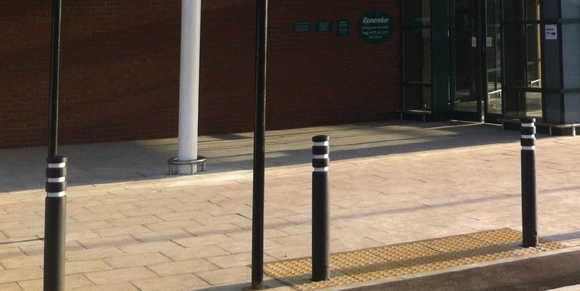 Recycled Removable Plastic Bollard Lockable - Store Fittings Direct