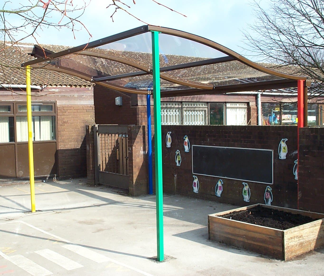 Schools Parent Waiting Canopy | 4.0mtrs x 3.0mtrs - Store Fittings Direct