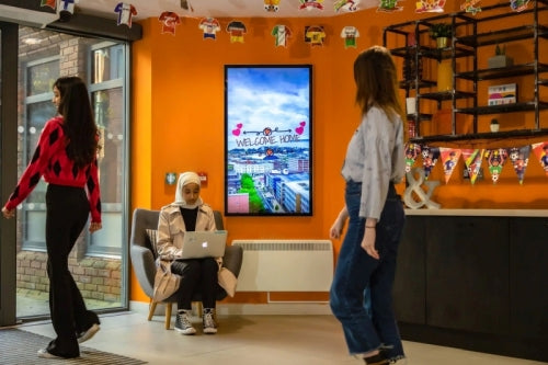 Slimline Pro Digital Signage Advertising Displays | Commercial Screens UK - Store Fittings Direct