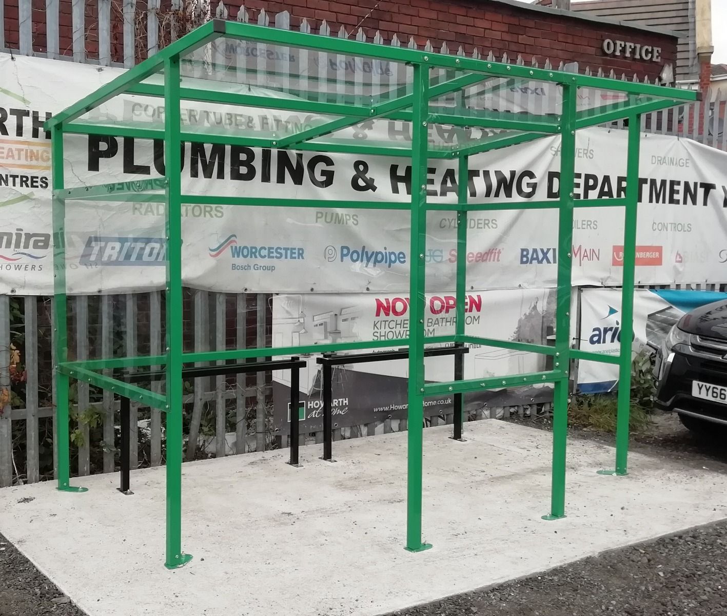 Smoking Shelter | Flat Roof