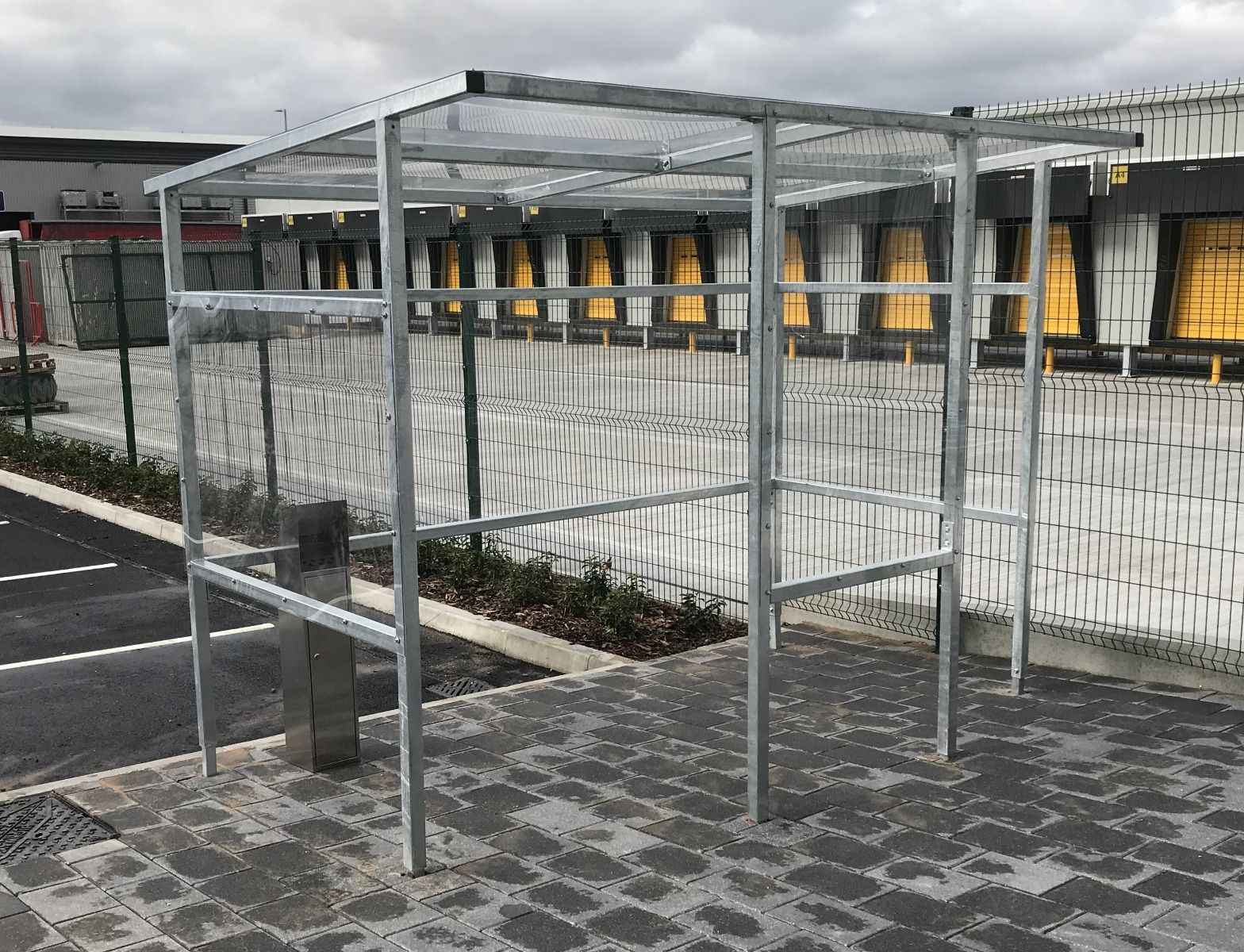 Smoking Shelter | Flat Roof