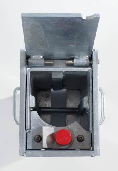 RGP 900 Removable Bollard with integral Lock